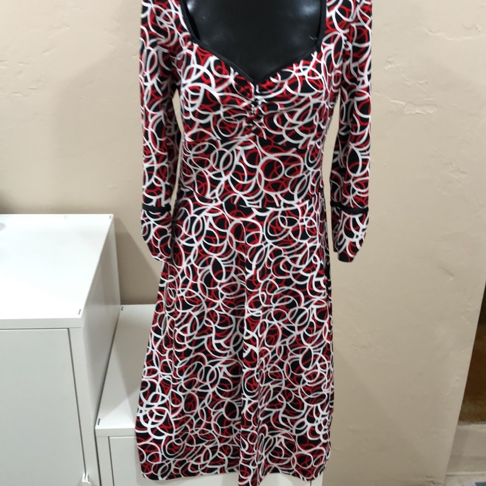 My Michelle woman’s medium midi patterned black and red dress